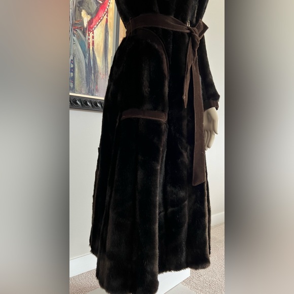 Vintage Faux Fur Long Coat – Excellent Condition - Picture 6 of 12